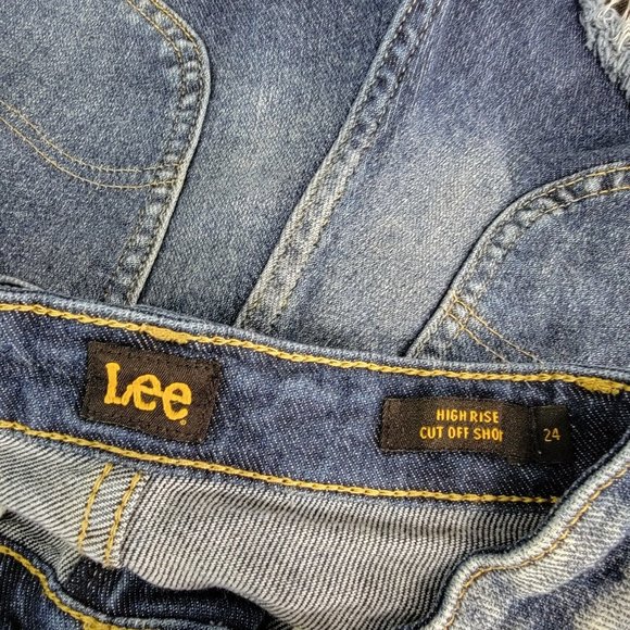 Lee High Rise Cut Off Shorts  24 Lightly Distressed Dark Wash Pockets Stretch - Picture 4 of 6